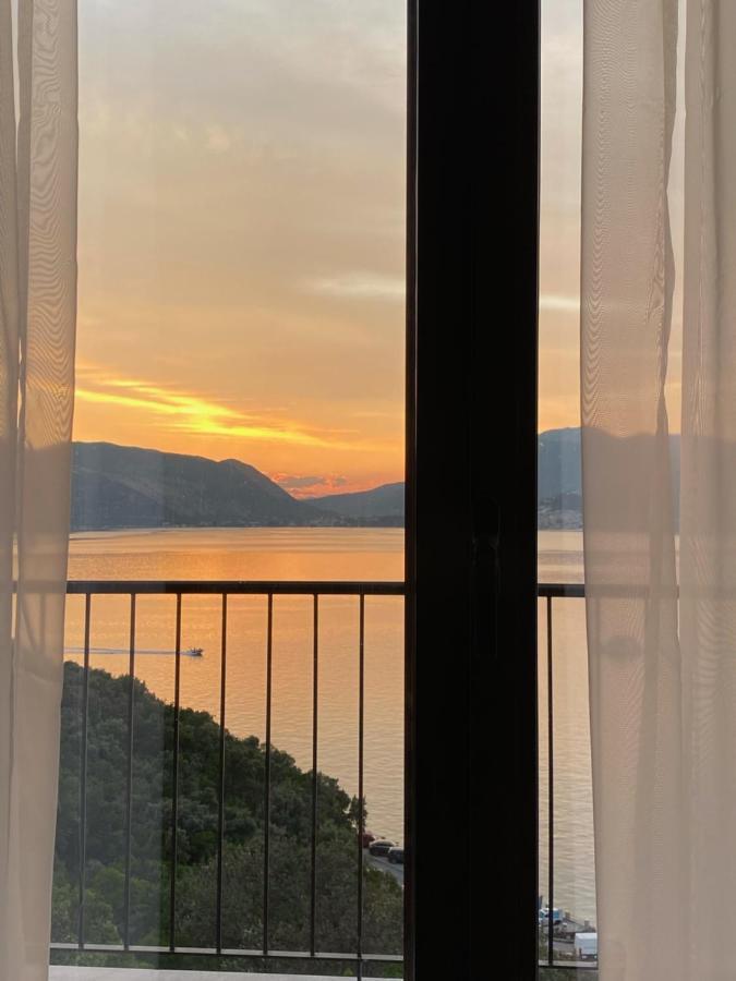 Agape Hotel Rose
